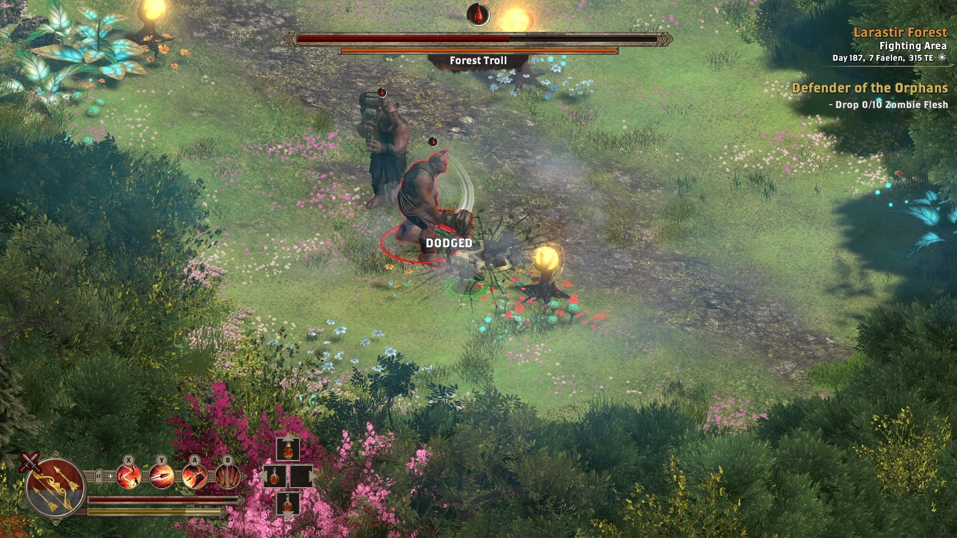Print Screen de um trecho de gameplay de Alaloth Champions of the Four Kingdoms realizando uma esquiva durante o combate contra um Troll da Floresta